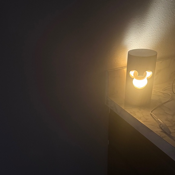 Wooden Mickey Mouse night light - Picture 2 of 2